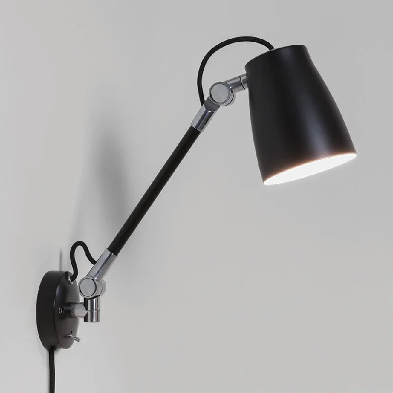 Commercial - grade track lighting for storesAtelier Grande Plug-in Task Light - Matt Black