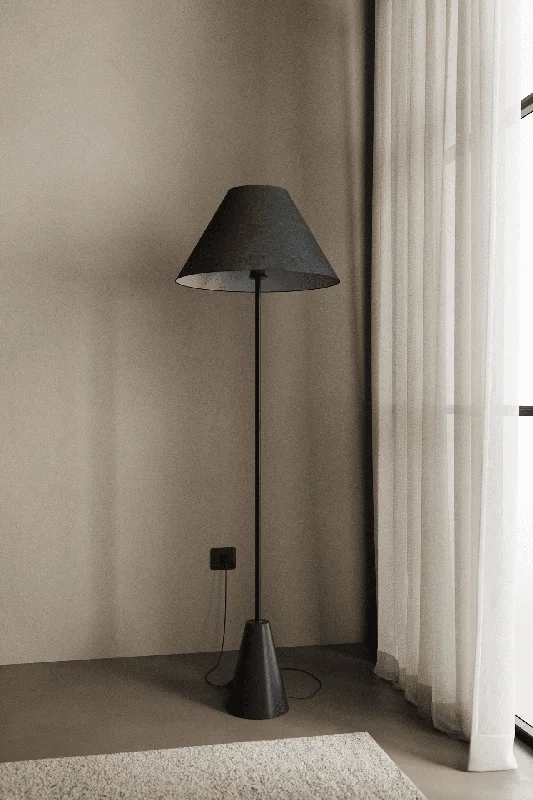 Modern Minimalist Floor Lamp for Contemporary Living RoomsMidnight Pinnacle Floor Lamp