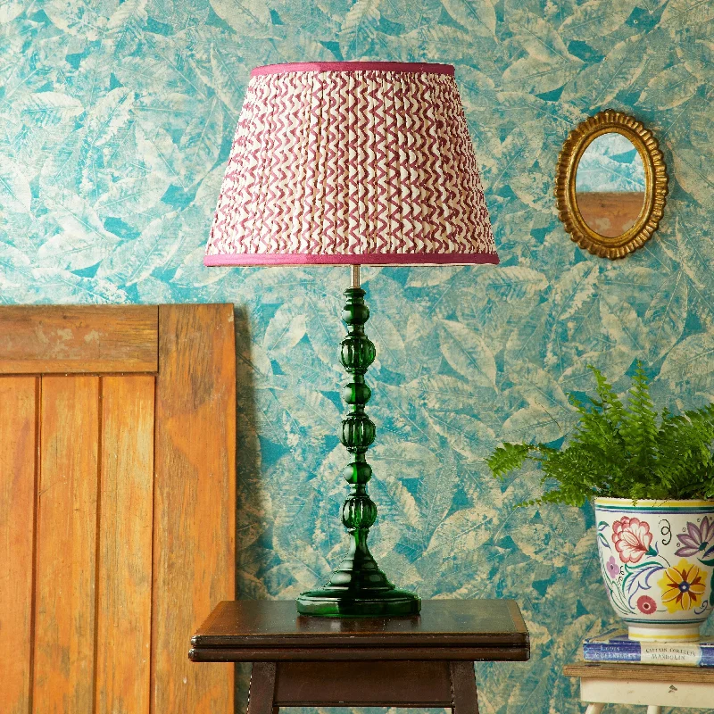 fabric table lamps with a linen shade for a relaxed and breathable lookfabric table lamps with a linen shade for a relaxed and breathable lookLucas table lamp in green resin